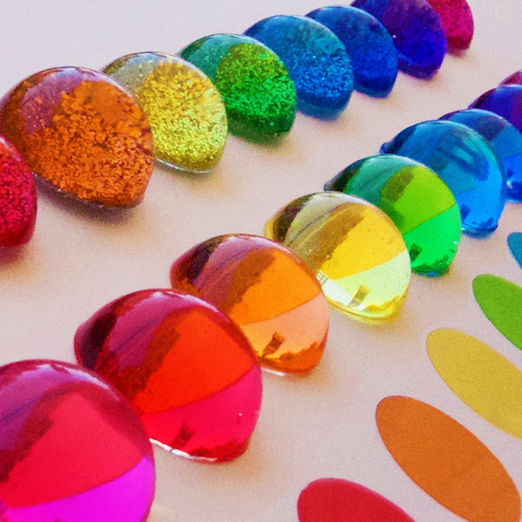 coloring resin