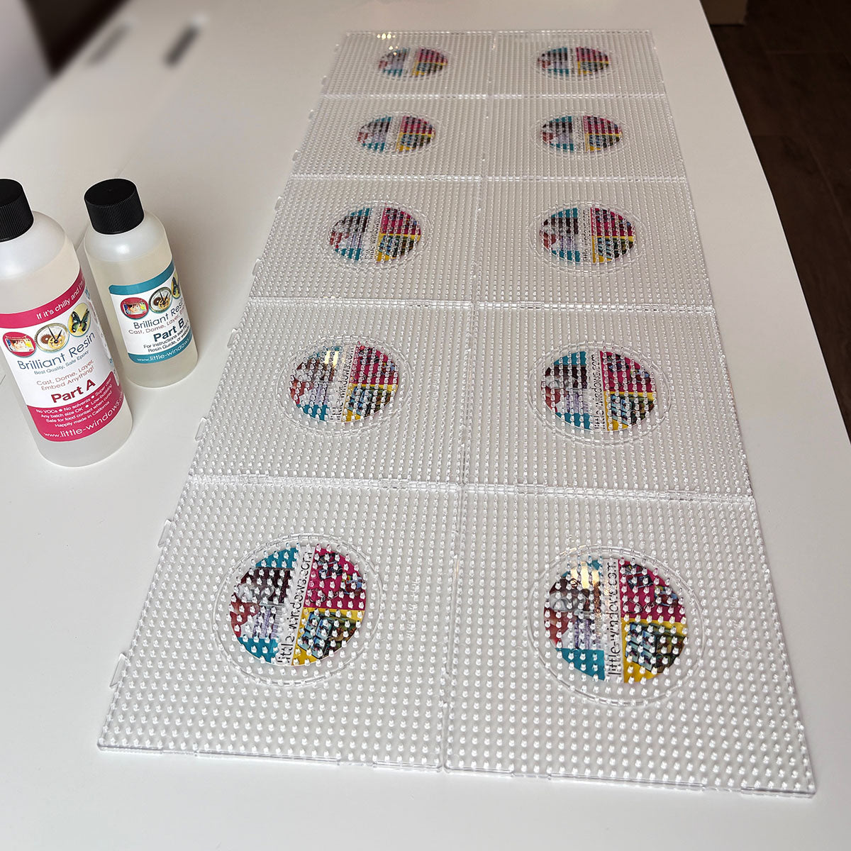 resin molds and doming trays for arts and crafts