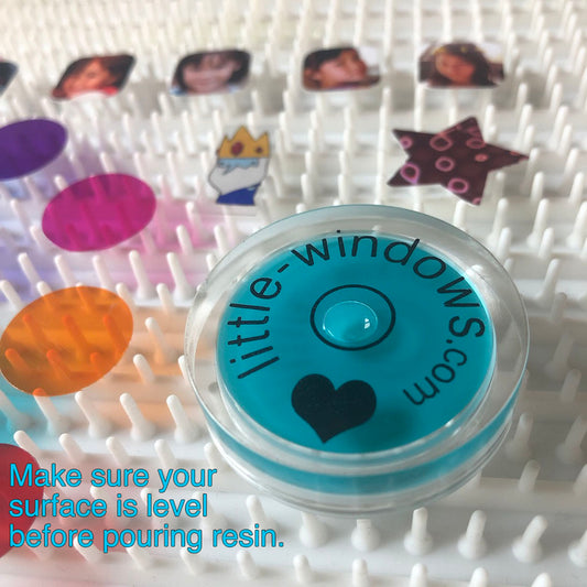 Small Circle (5/8) Punch – Little Windows Brilliant Resin and Supplies